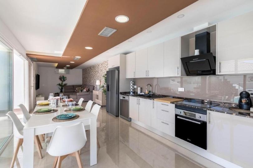 Fantástica Villa reformada con piscina privada Costa Adeje  Exterior foto